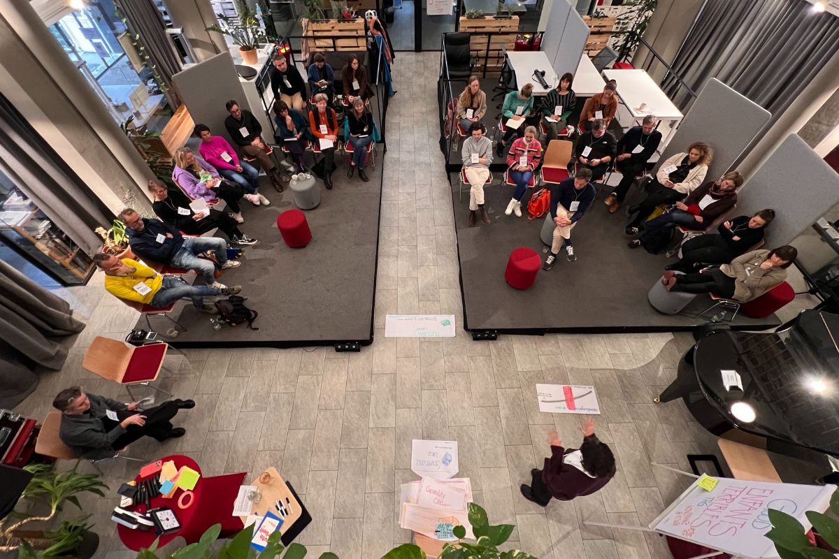 Miteinander durch stürmische Zeiten - Gemeinschaft stärkt Resilienz - Katja Kruschwitz