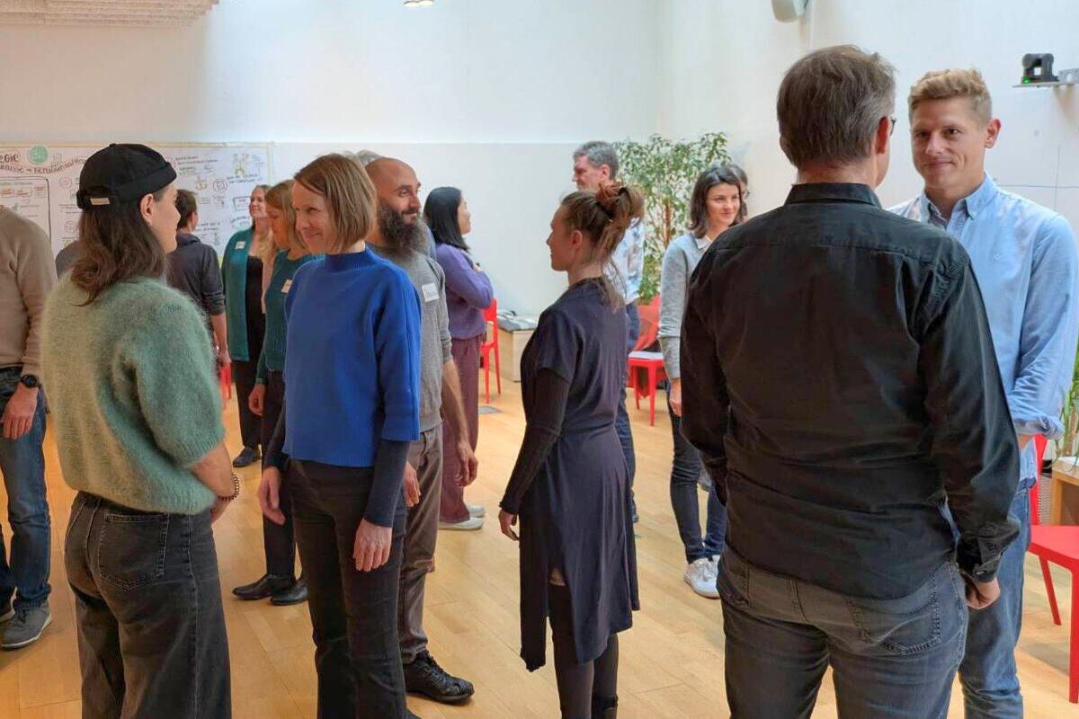 WE-Space - Ein verkörperter Transformationsraum - Tina Baumgartner und Esther Hörantner